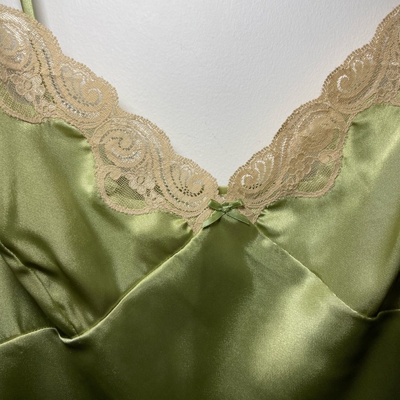 Women’s 90’s light Green and cream Lace and satin babydoll top in size L - Picture 2 of 7